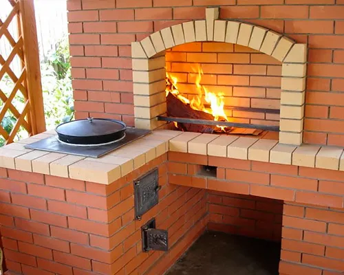 Мангал из кирпича с казаном